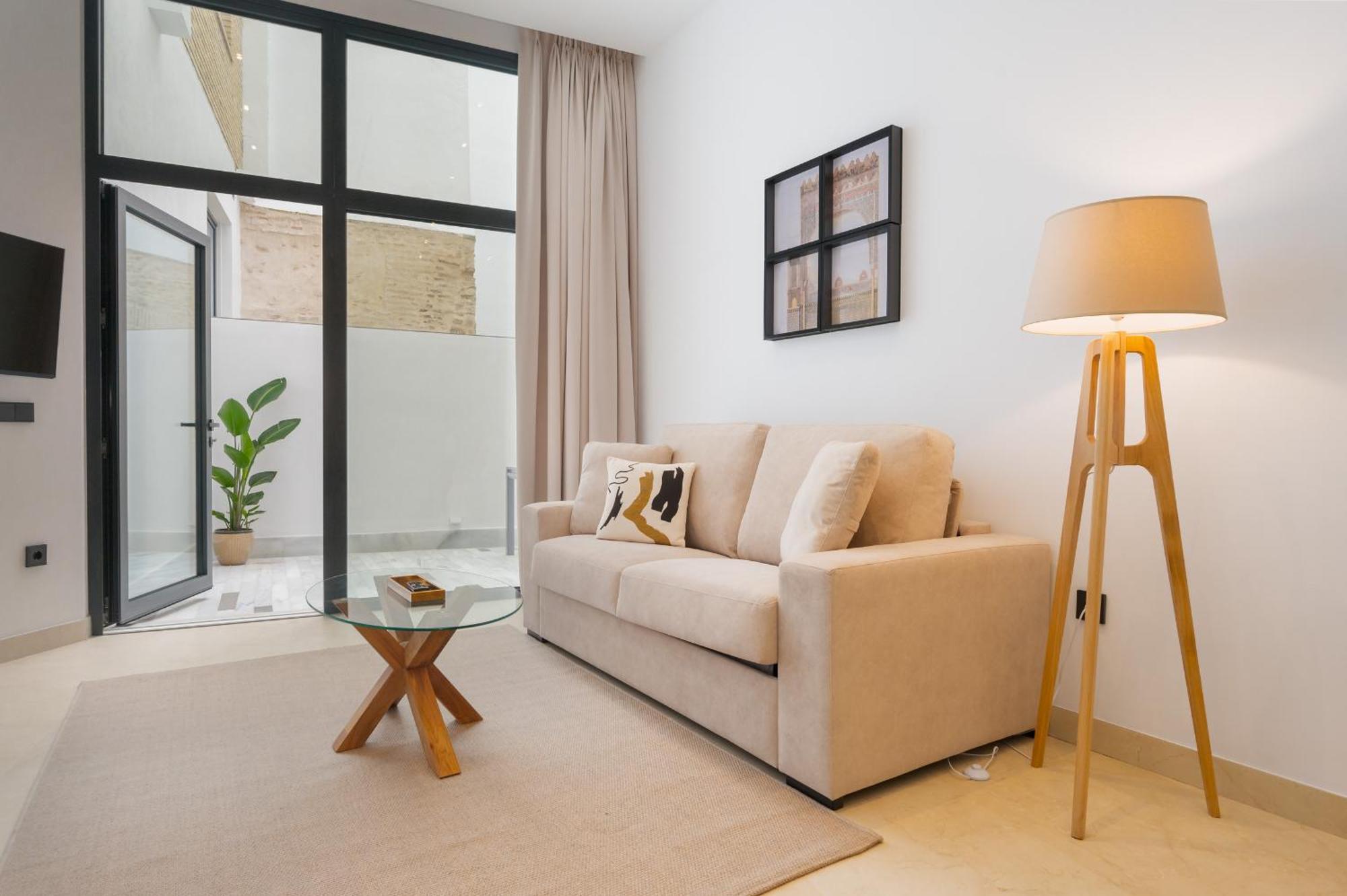 New Design Apartment - Private Patio - Gallos 2 Севилья Экстерьер фото
