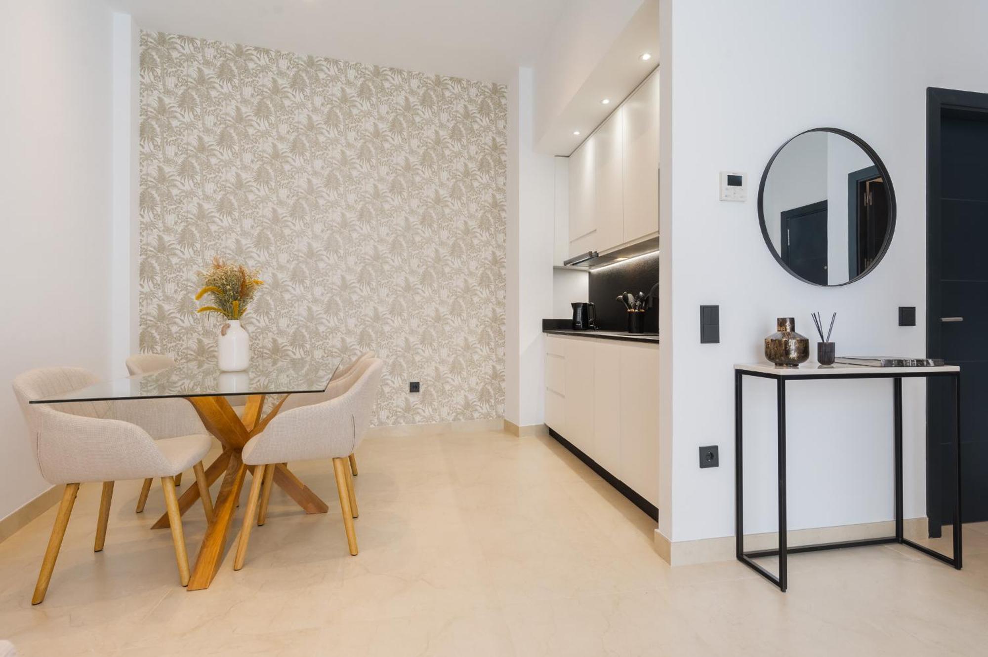 New Design Apartment - Private Patio - Gallos 2 Севилья Экстерьер фото