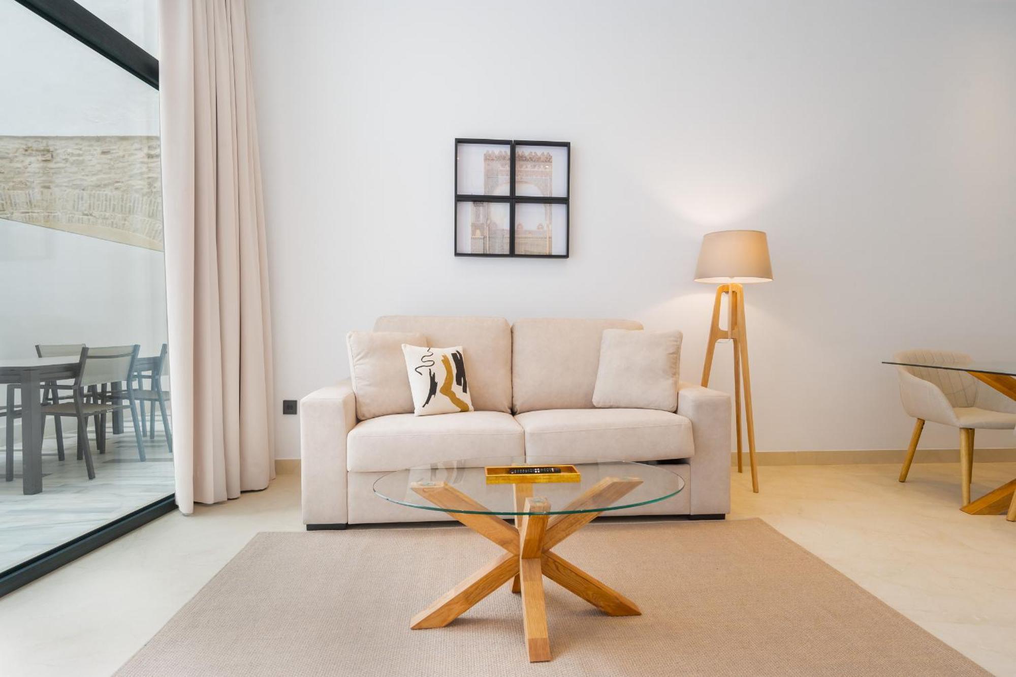 New Design Apartment - Private Patio - Gallos 2 Севилья Экстерьер фото